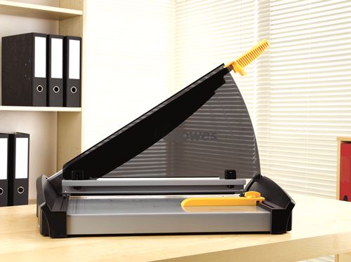 גליוטינת סכין עד 45 דפים, Fellowes Plasma A3